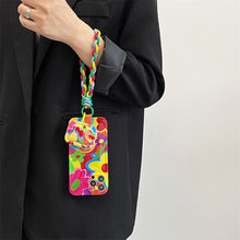 Carregar imagem no visualizador da galeria, Kit 3x1 Case iPhone Estampa Floral com Crossbody + Estojo para Airpod
