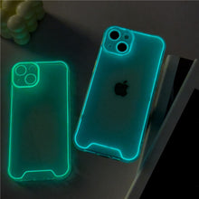 Carregar imagem no visualizador da galeria, LANÇAMENTO Case Luminosa Lindas Cores Neon para iPhone
