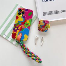 Carregar imagem no visualizador da galeria, Kit 3x1 Case iPhone Estampa Floral com Crossbody + Estojo para Airpod
