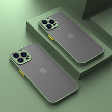 Carregar imagem no visualizador da galeria, Capa Mate Super Fina Máxima Proteção Para iPhone Novo Material - A 2a UN 40% OFF
