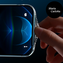 Carregar imagem no visualizador da galeria, Capa Transparente Luxo para iPhone Máxima Proteção
